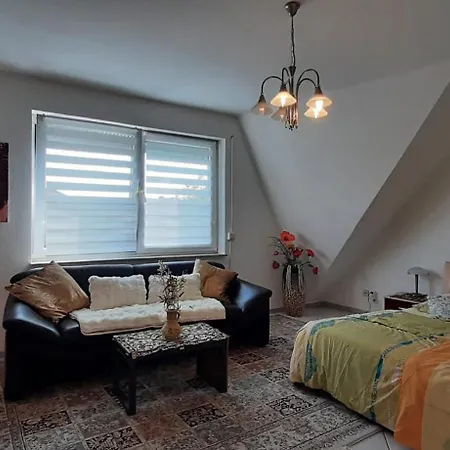 Messezimmer *
